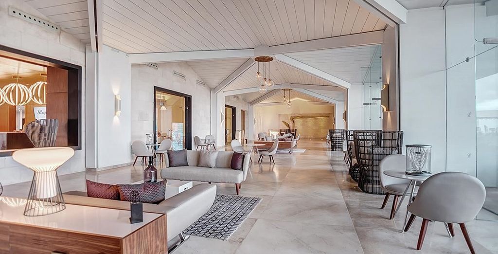 Nautilus South Beach, a SIXTY Hotel 5* + Royalton Blue Waters 5*