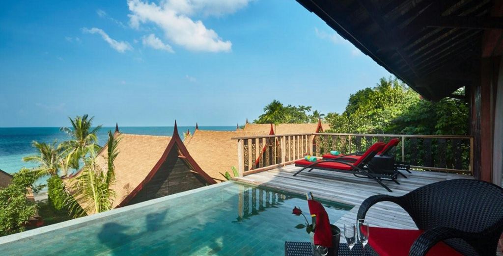 The Grand Fourwings Convention Hotel 5* + Kupu Kupu Phangan Beach Villas & Spa by L’Occitane 5*
