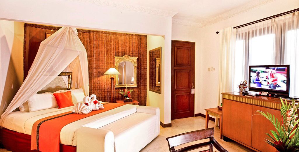 The Mansion Baliwood Resort Hotel and Spa 5* + Mahagiri Resort Nusa Lembongan 4* + Ayodya Resort Bali 5*