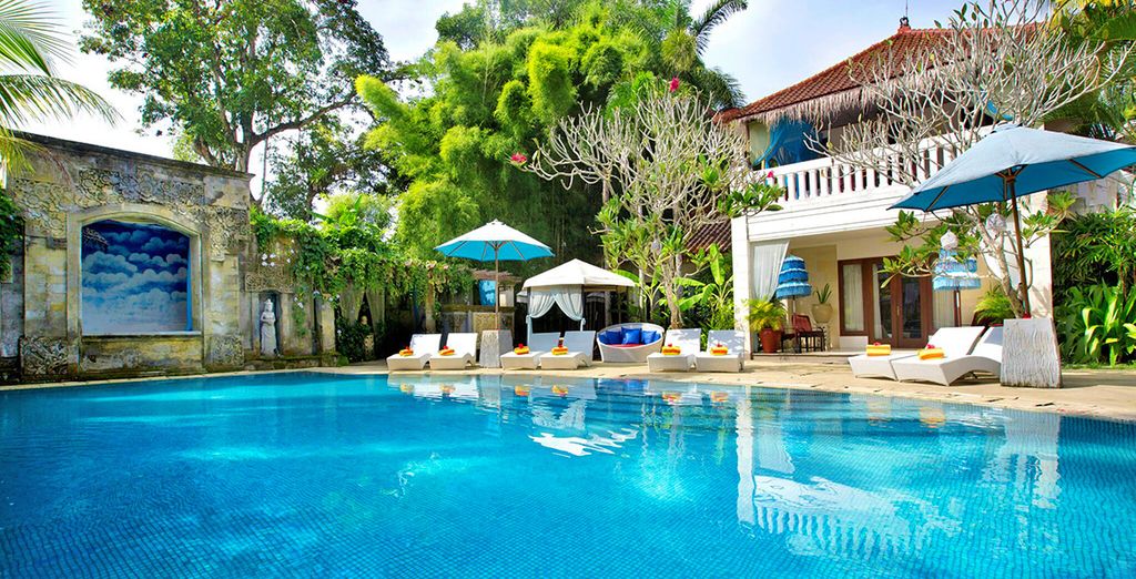The Mansion Baliwood Resort Hotel and Spa 5* + Mahagiri Resort Nusa Lembongan 4* + Ayodya Resort Bali 5*