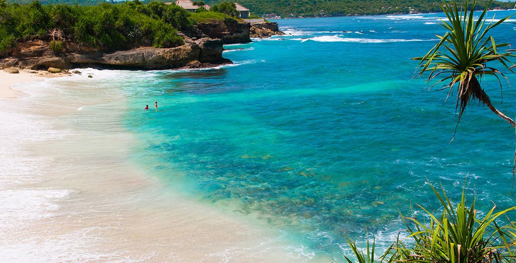 The Mansion Baliwood Resort Hotel and Spa 5* + Mahagiri Resort Nusa Lembongan 4* + Ayodya Resort Bali 5*