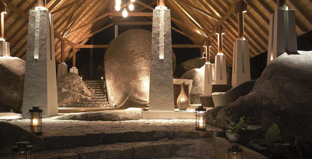 Hilton Seychelles Labriz Resort & Spa 5* con possibile soggiorno a Abu Dhabi