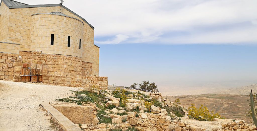 Petra Express e Mar Morto in Hotel 4* o 5*