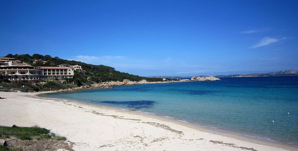 Hotel Li Graniti 4*
