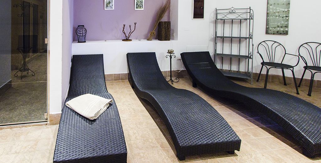 Hotel Li Graniti 4*