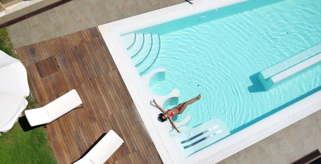 Free Beach Club 4*
