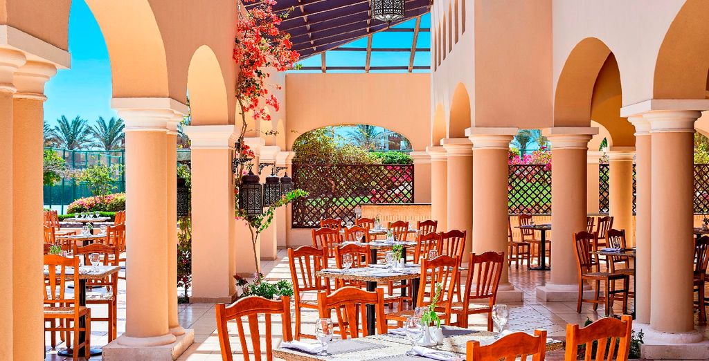 Jaz Mirabel Resort 5* o Iberotel Palace Sharm El Sheikh 5*