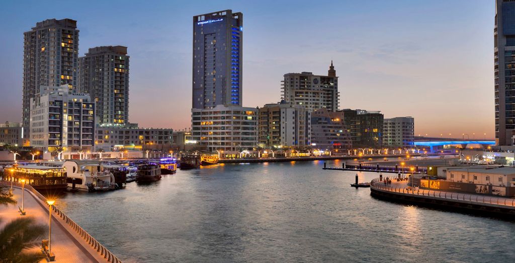 Wyndham Dubai Marina 4*