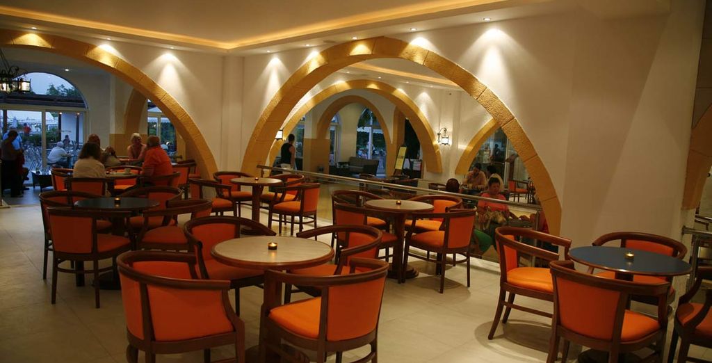Sun Palace 4*