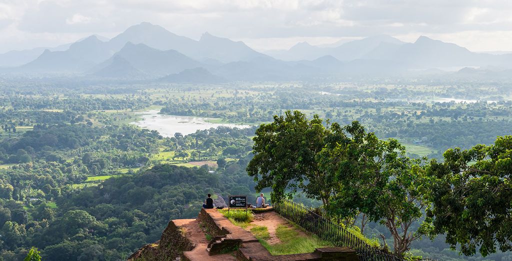 Tour privato Sri Lanka + Tangerine Beach Hotel 4*
