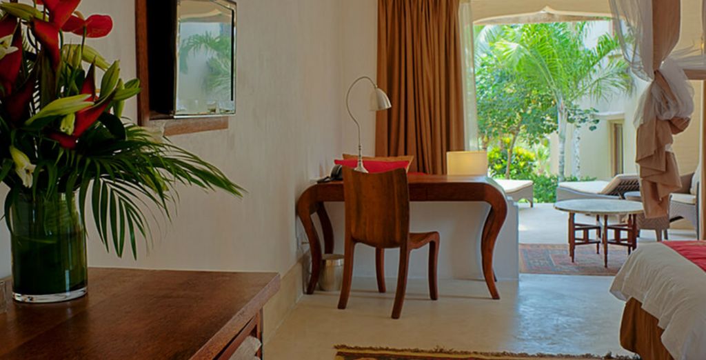 Swahili Beach Resort 5* + Safari