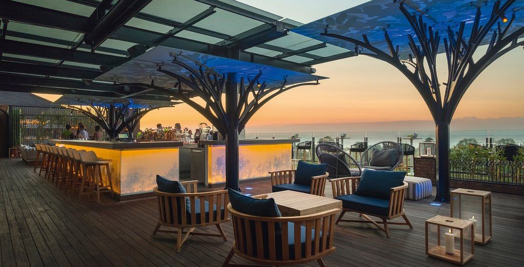 Adiwana Monkey Forest 4* + Mövenpick Resort & Spa Jimbaran 5*