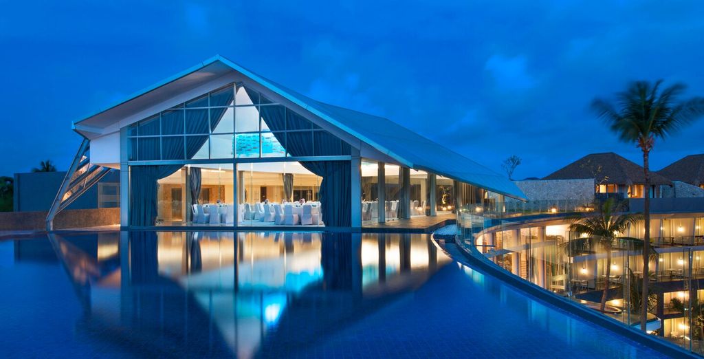 The Mansion Baliwood 5* + Mahagiri Resort Nusa Lembongan 4* + Le Méridien Bali Jimbaran 5* con possibile soggiorno a Singapore
