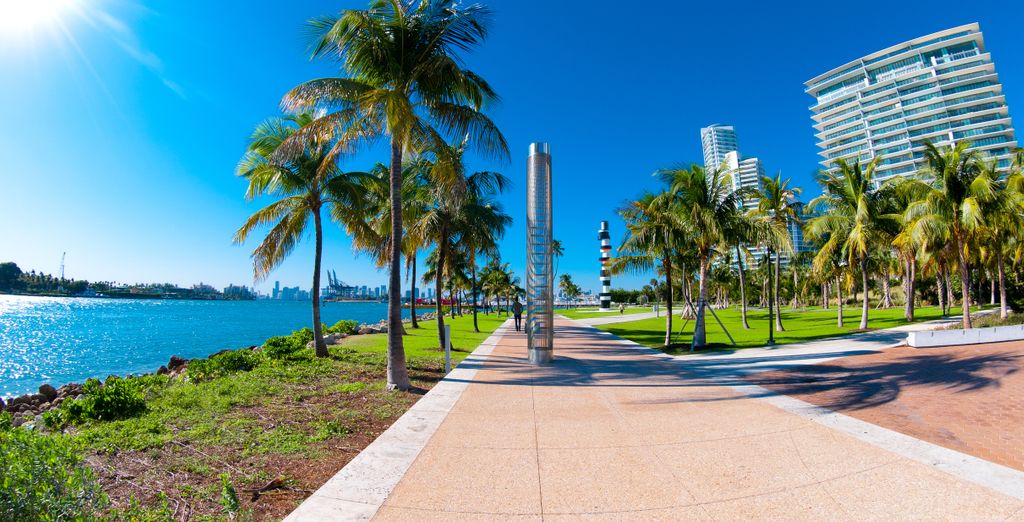 Nautilus South Beach, a SIXTY Hotel 5* + Royalton Blue Waters 5*