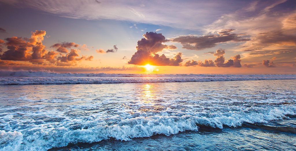 Concorde Hotel Singapore 4* + Jambuluwuk Seminyak 4*