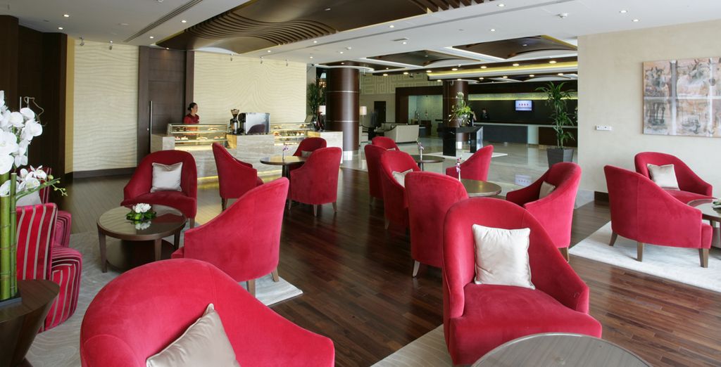 Hotel Auris Plaza Al Barsha 5* a Dubai + Hilton Labriz Resort & Spa 5* alle Seychelles