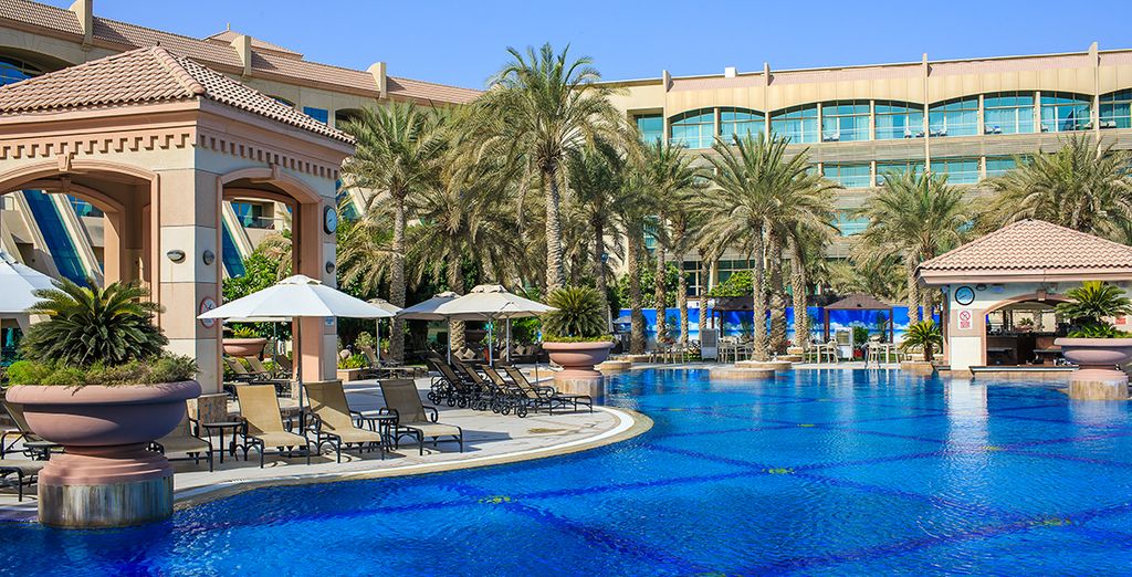 Al Raha Beach Hotel 5*