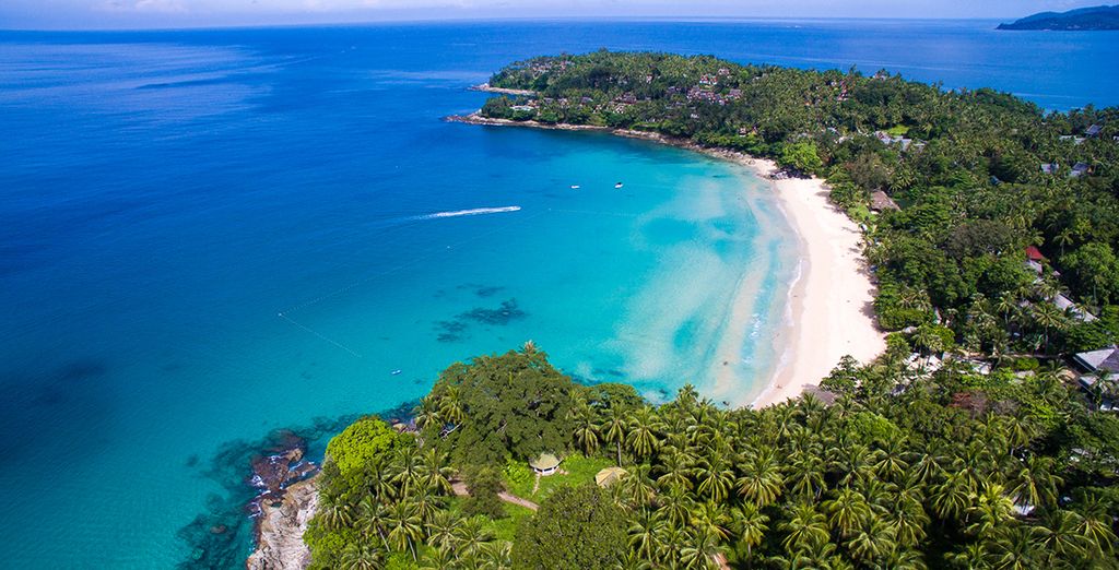 Tour a Nord di Bangkok + Chanalai Flora Resort Phuket 4*
