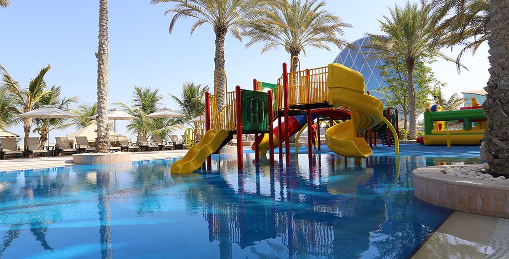 Al Raha Beach Hotel 5*