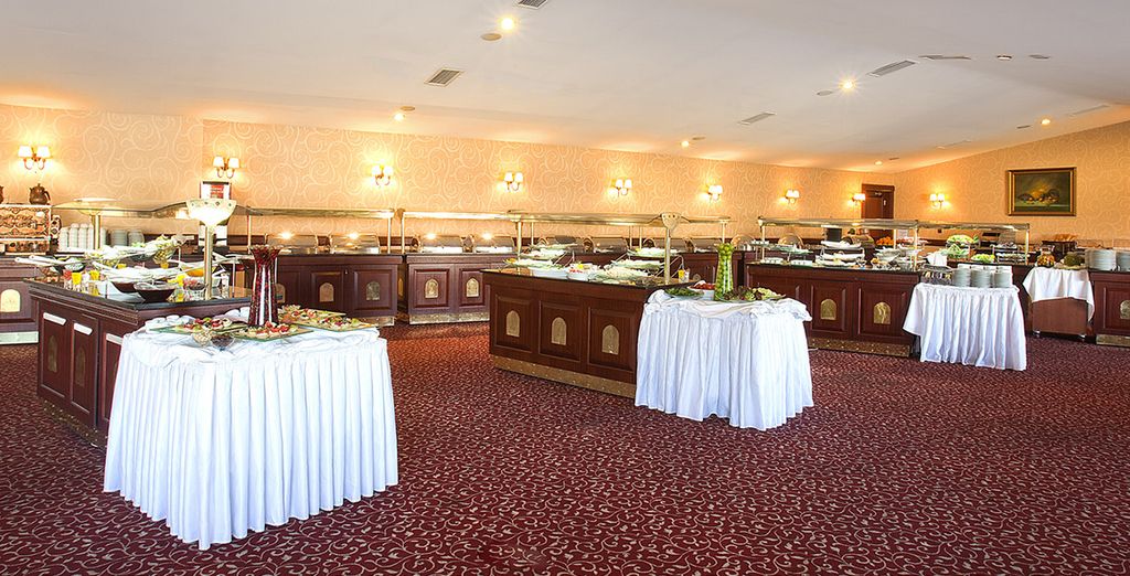Legacy Ottoman Hotel 5*