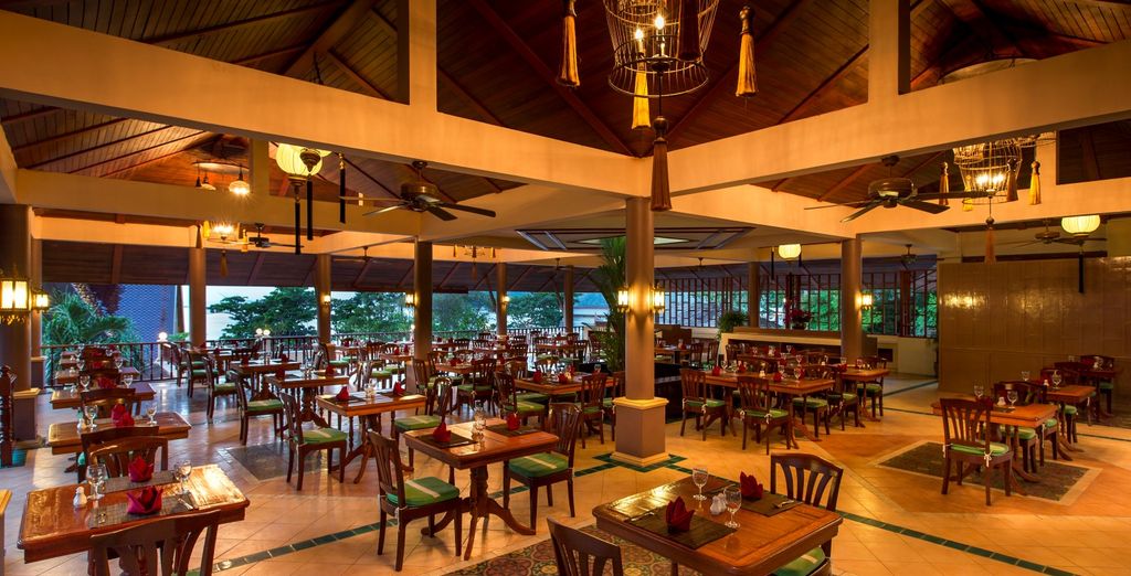Chanalai Garden Resort 4*, Kata Beach & Anyavee Tubkaek Beach Resort 4*