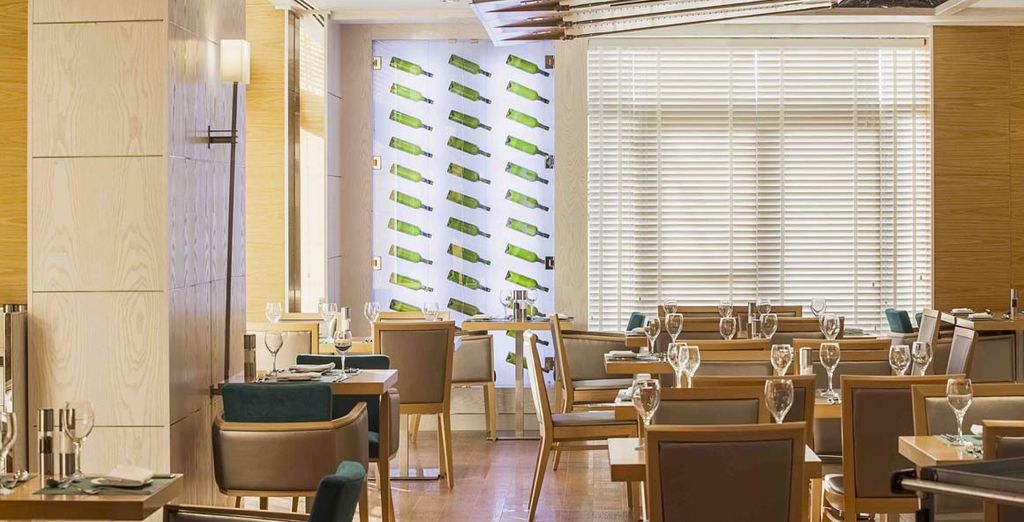 Hilton The Walk 4*