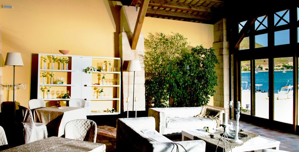 Villa Favorita 4* + Room of Andrea con possibile estensione alla Tonnara di Bonagia