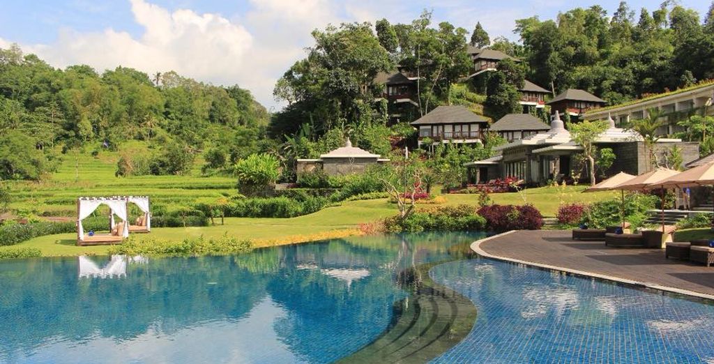Atta Mesari Resort & Spa 4* + Royal Tulip Saranam Resort & Spa 5* + Ayodya Resort Bali Hotel 5*