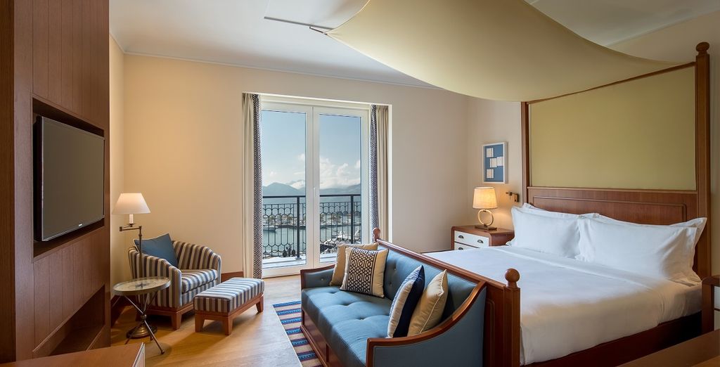 Regent Porto Montenegro 5*