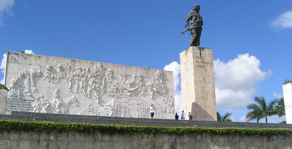 Cuba Libre: L'Avana, Vinales, Trinidad & Varadero con guida parlante italiano