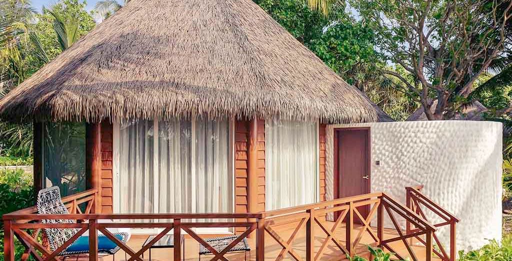 Mercure Maldives Kooddoo Resort 4*