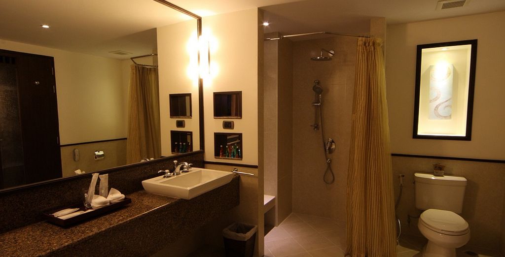 Century Park Bangkok 4* + Element Krabi 4*