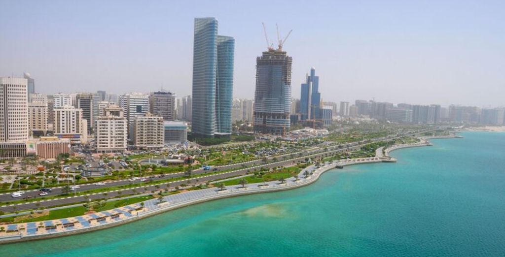 Tilal Liwa Resort 4* + Al Raha Beach Hotel 5* 