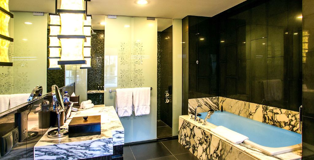 Royal Tulip Visesa 5* & The Sakala Resort Bali 5*
