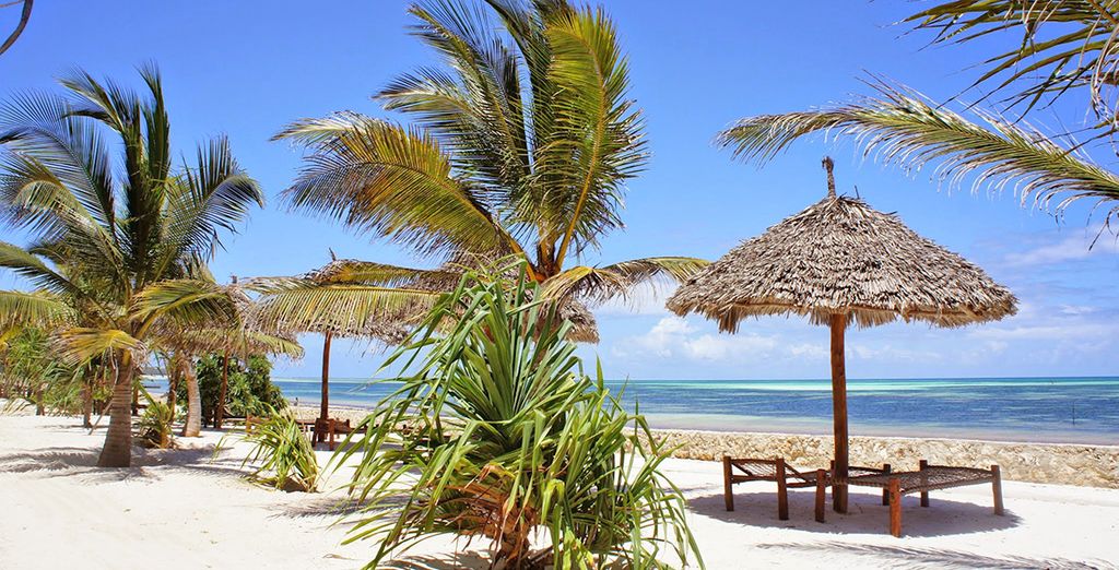 Uroa Bay Beach Resort 4*