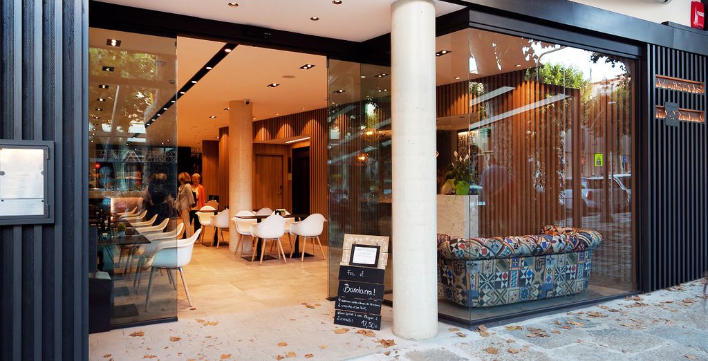 Hotel Vila Arenys 4*