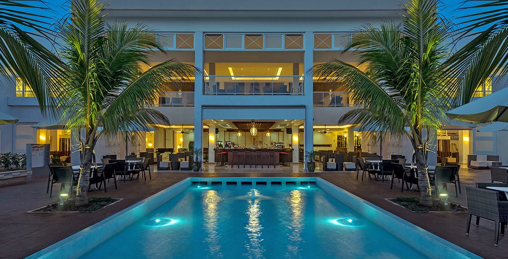 NH Capri Hotel 4* + Ocean Casa del Mar 5* 