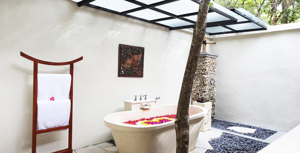 The Mansion Baliwood Resort Hotel and Spa 5* +  Plataran Menjangan Resort & Spa 5* + Plataran Canggu Bali Resort and Spa 5*