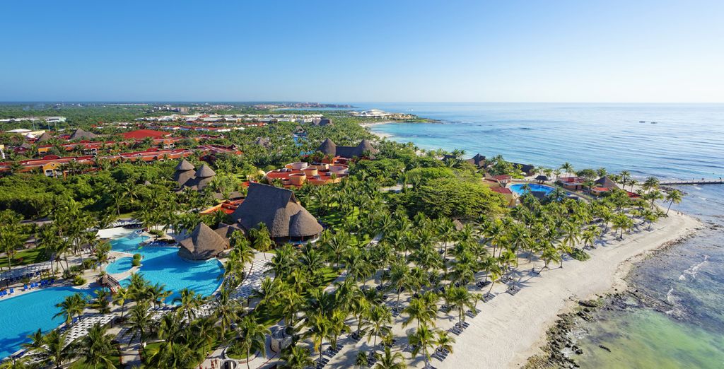 The Wyndham New Yorker 4* & Barcelo Maya Beach 5*