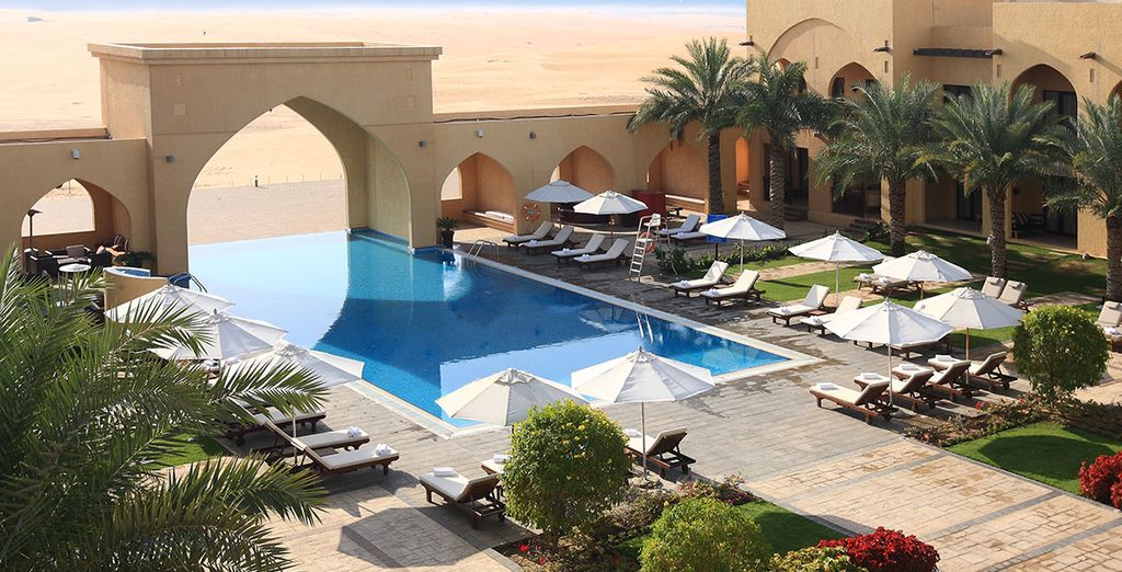 Tilal Liwa Resort 4* + Al Raha Beach Hotel 5* 