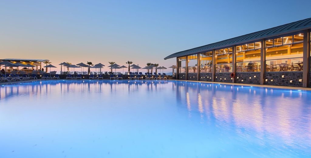 Arina Beach Resort 4*