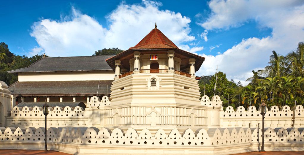 Sri Lanka 5 giorni / 4 notti & Olhuveli Beach Resort & Spa 4*S