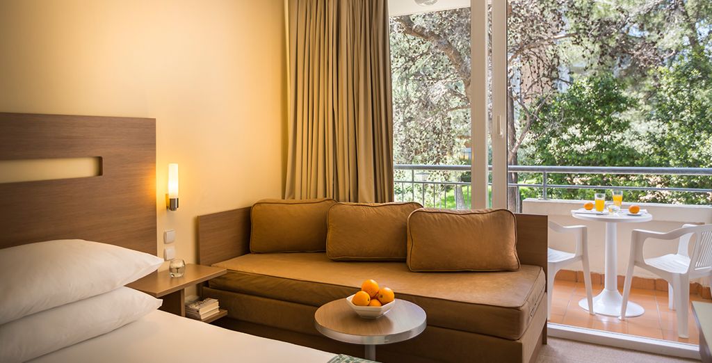 Hotel Allegro Miramar + Hotel Corinthia