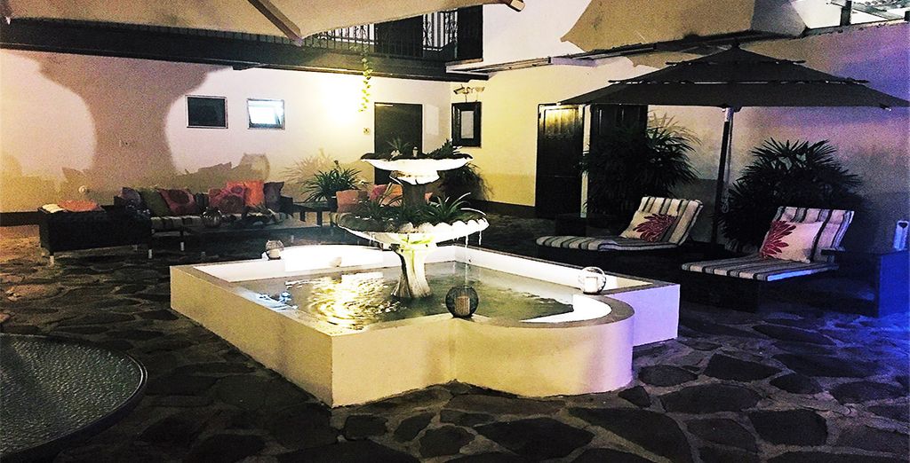 Crowne Plaza Panama City 4* + Perla Real Inn 4*
