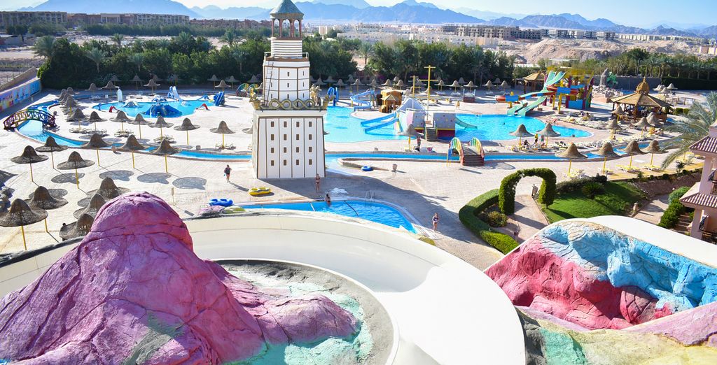 Parrotel Aqua Park Resort 4*