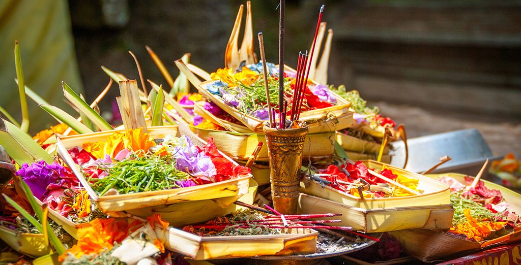Ubud Village Monkey Forest Hotel 4* & Melia Bali 5*