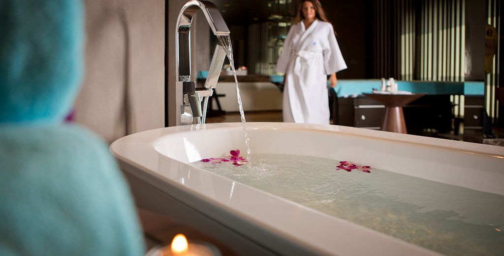 AVANI Deira Dubai Hotel 5* + Al Ain Rotana 5*