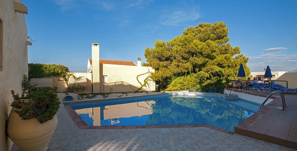 Sundance Appartments & Suites 4*