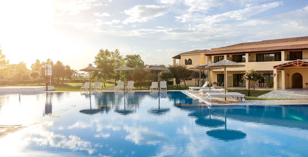 Reviews Grecotel Lux Me Costa Botanica 5* Corfu Voyage Privé