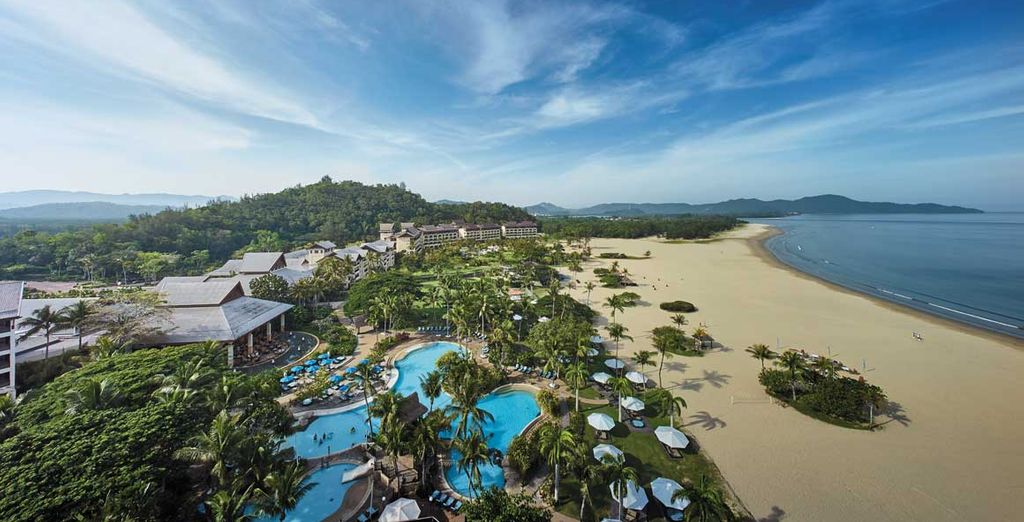 Shangri-La Hotel Singapore & Shangri-La Rasa Ria Resort 5*